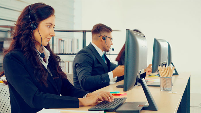 “Overworked And Underpaid”: 55 People Share What It’s Like To Work At A ‘Dying’ Company