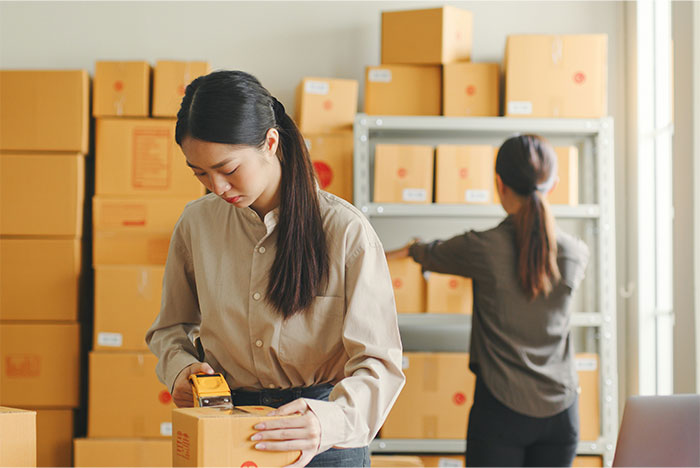 “Overworked And Underpaid”: 55 People Share What It’s Like To Work At A ‘Dying’ Company