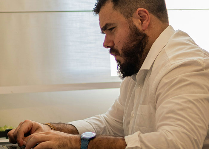 Boss Tries To Fix A Non-Issue By Banning Flexible Hours, Only Makes Things Worse