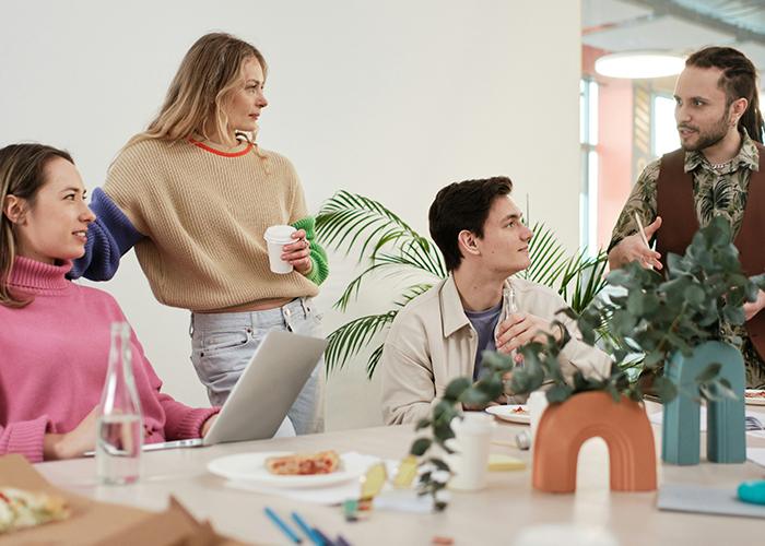 Boss Tries To Fix A Non-Issue By Banning Flexible Hours, Only Makes Things Worse