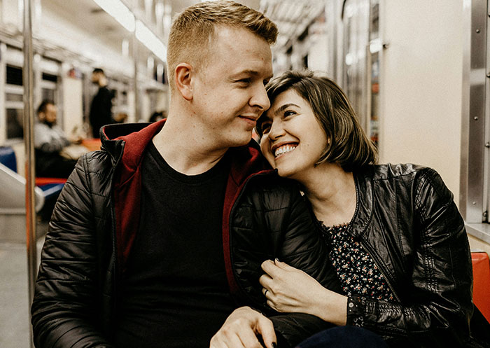 53 People Share The Ups And Downs Of Having A Partner Who Went From Rags To Riches