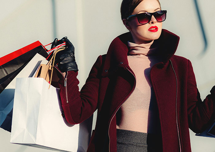 53 People Share The Ups And Downs Of Having A Partner Who Went From Rags To Riches