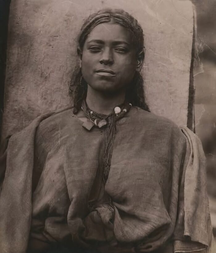 36 Invaluable Photos From The 19th Century That Made History Come Alive