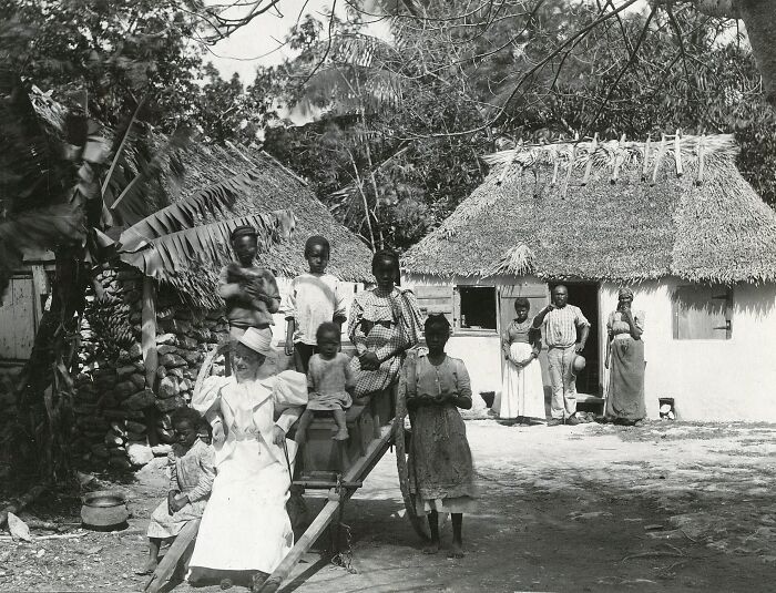 36 Invaluable Photos From The 19th Century That Made History Come Alive
