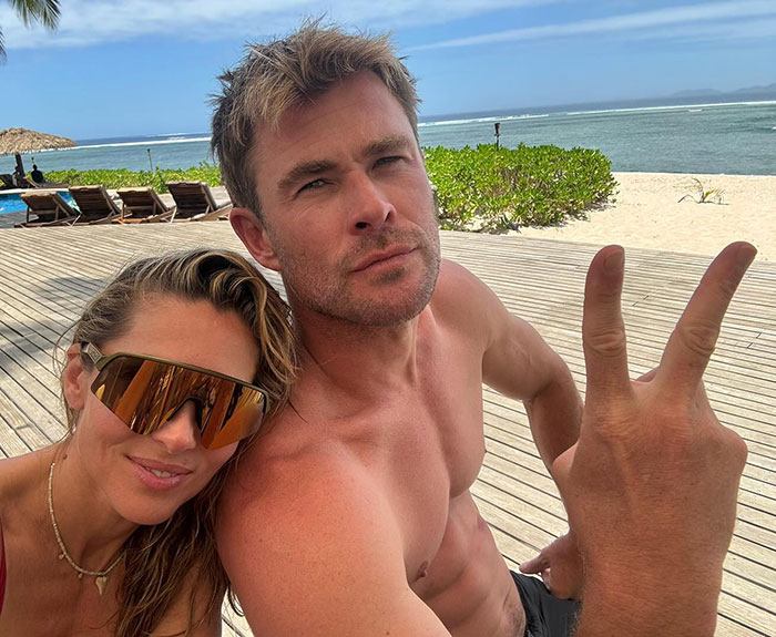 “Your Parents Did A Fantastic Job”: Fans Thirst Over Hemsworth Brothers After B’day Group Photo
