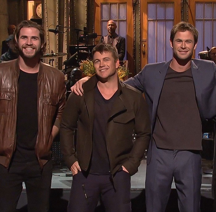“Your Parents Did A Fantastic Job”: Fans Thirst Over Hemsworth Brothers After B’day Group Photo