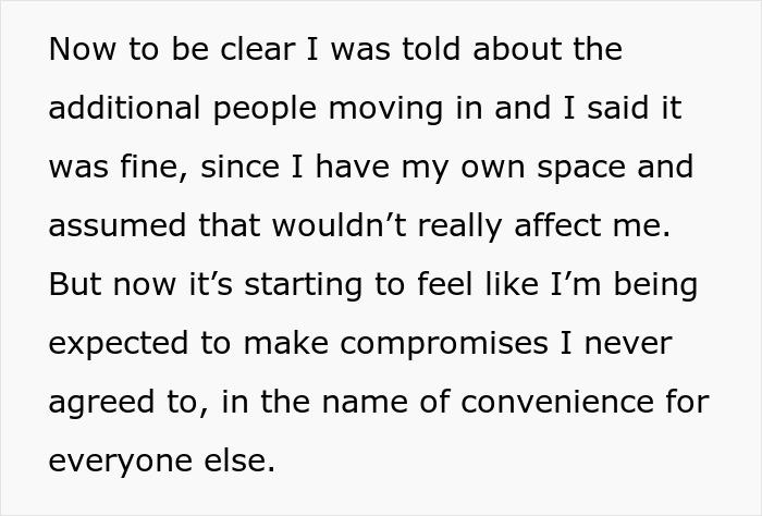 Person Agrees To Let Roommates Have Their BFs Move In, But Makes It Clear They Won’t Share Their Bathroom