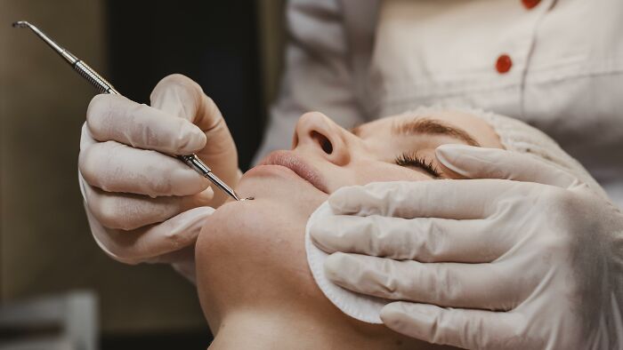 Mom Ends Up in Urgent Care After Popping Pimple In The “Triangle Of Death”