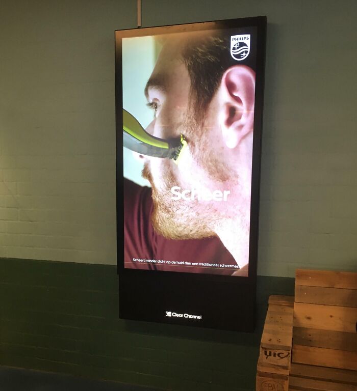 76 Pics That Show We’ve Already Hit Peak Dystopia, And Things Are Only Getting Worse