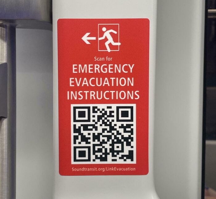 76 Pics That Show We’ve Already Hit Peak Dystopia, And Things Are Only Getting Worse
