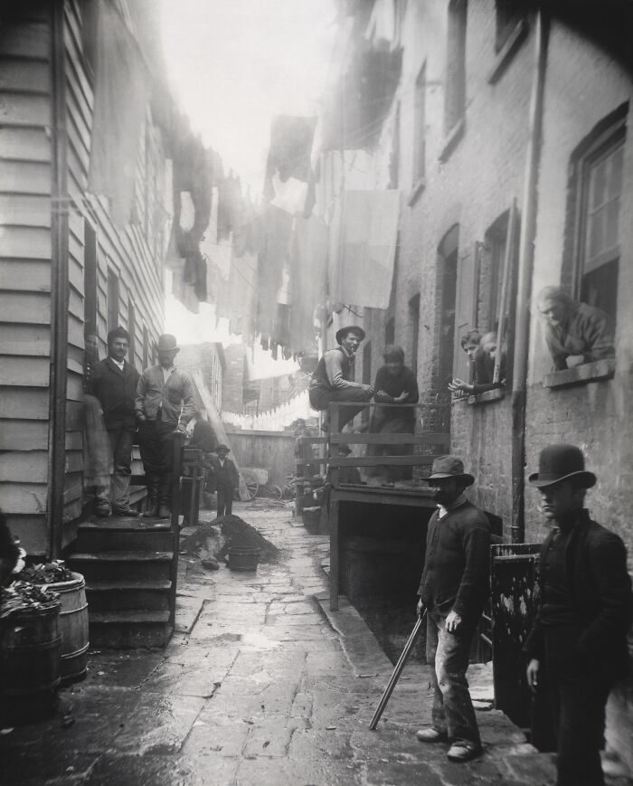 30 Gripping Pictures That Tell The Real Story Of 1800s America