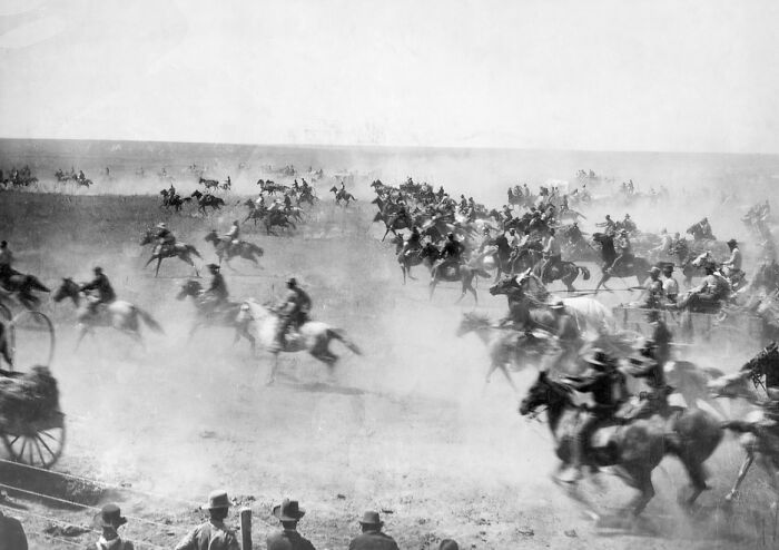 30 Gripping Pictures That Tell The Real Story Of 1800s America