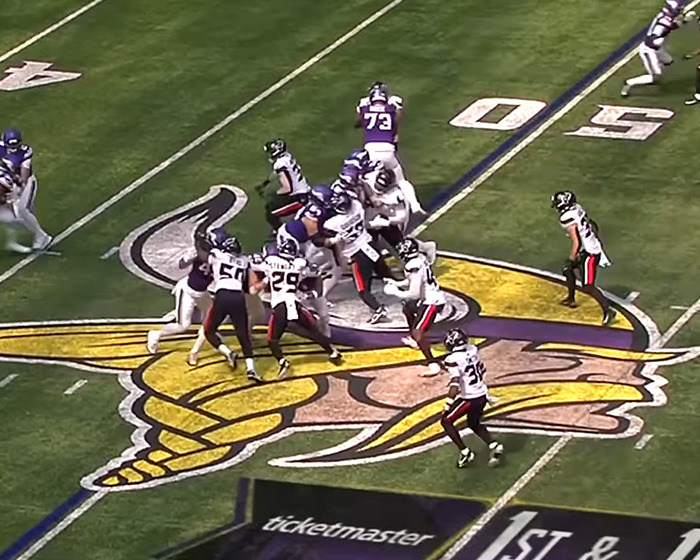 “Ratings Are Dropping”: Minnesota Vikings Ignite Controversy After Hiring Male Cheerleaders