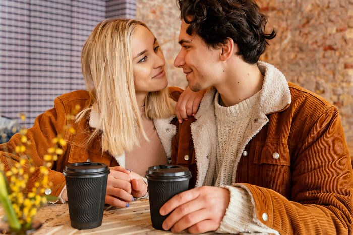 27 Pickup Lines That Are Splendid, Witty, And Definitely Worked On Their Recipients, As Told Online