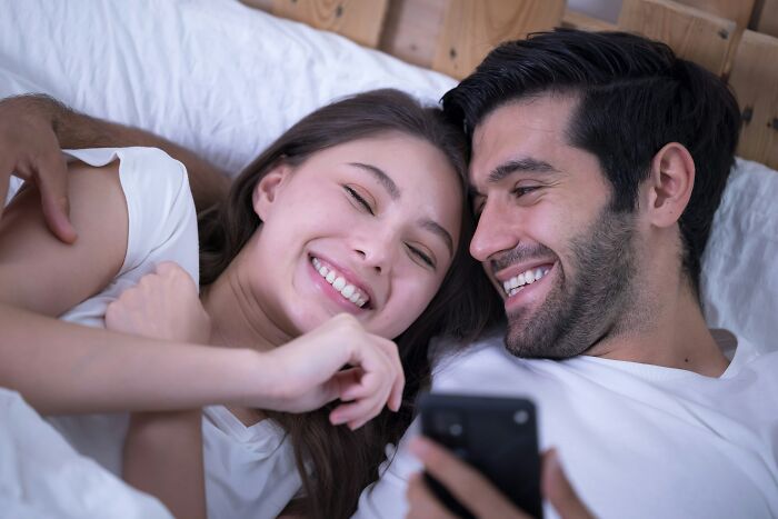 27 Pickup Lines That Are Splendid, Witty, And Definitely Worked On Their Recipients, As Told Online