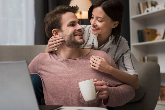 27 Pickup Lines That Are Splendid, Witty, And Definitely Worked On Their Recipients, As Told Online