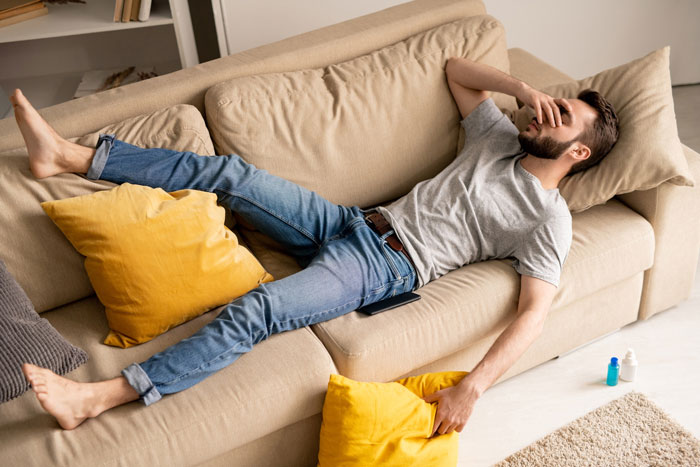 Wife Refuses To Let Husband’s Friend Stay After He Makes Unwelcome Comment About Her Looks