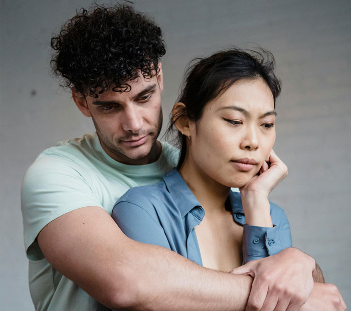 Wife Refuses To Let Husband’s Friend Stay After He Makes Unwelcome Comment About Her Looks