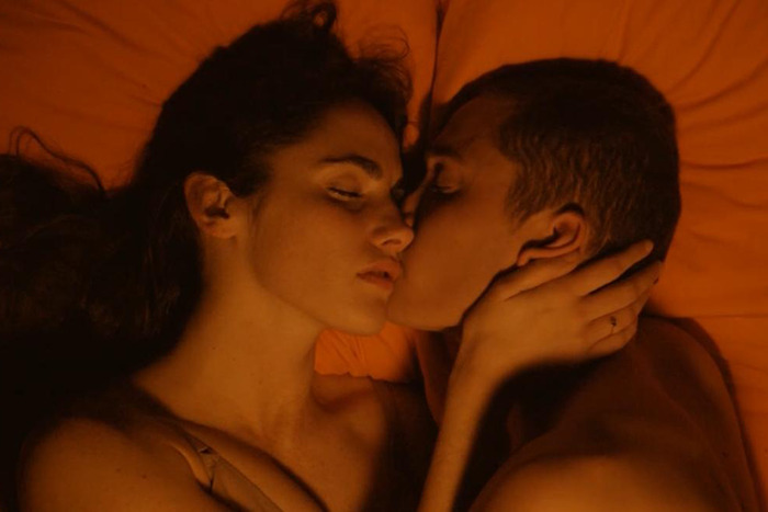 10 Times Movie Stars Were Actually Doing The Deed While Filming Love-Making Scenes
