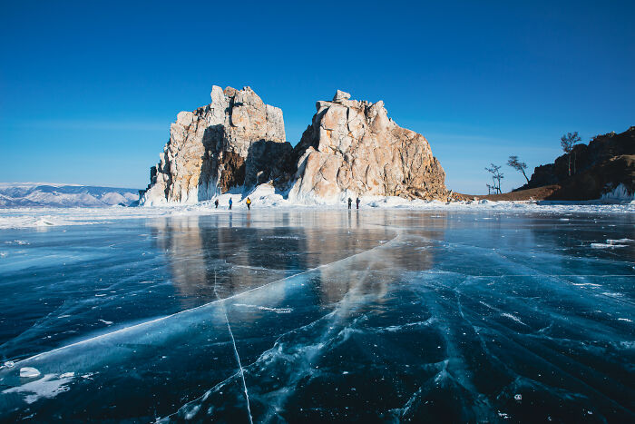 My 15 Photos That Show Why Lake Baikal In Winter Feels Like Another Planet