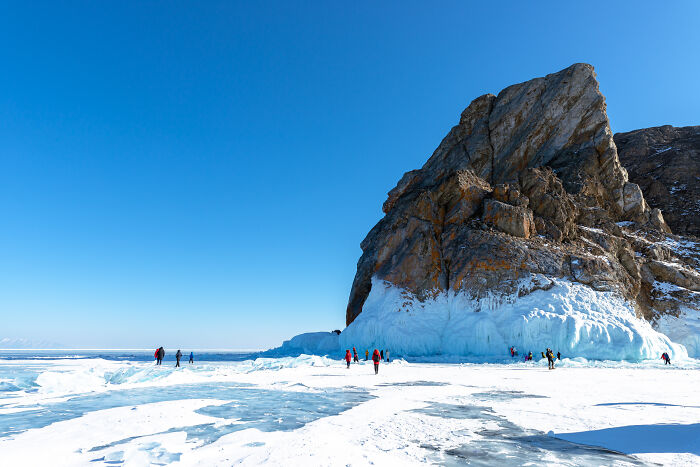 My 15 Photos That Show Why Lake Baikal In Winter Feels Like Another Planet