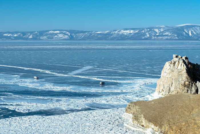 My 15 Photos That Show Why Lake Baikal In Winter Feels Like Another Planet
