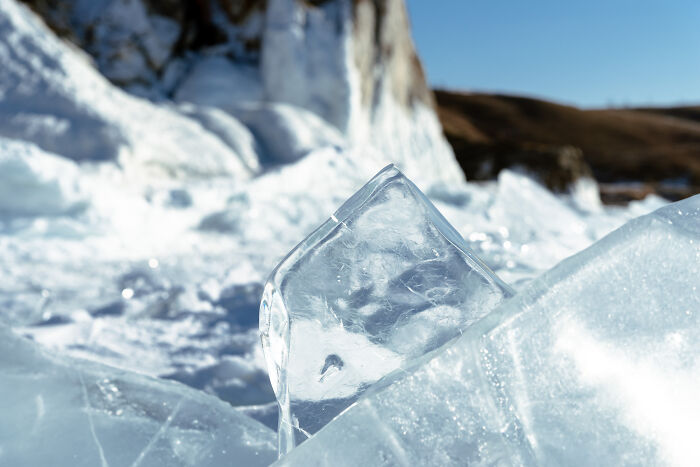 My 15 Photos That Show Why Lake Baikal In Winter Feels Like Another Planet