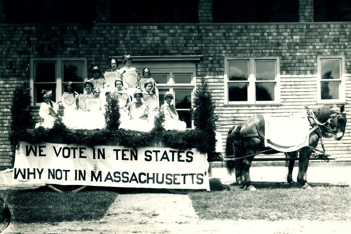 45 Powerful Photos Of Women In The 20th Century Suffrage Era