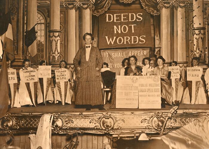 45 Powerful Photos Of Women In The 20th Century Suffrage Era