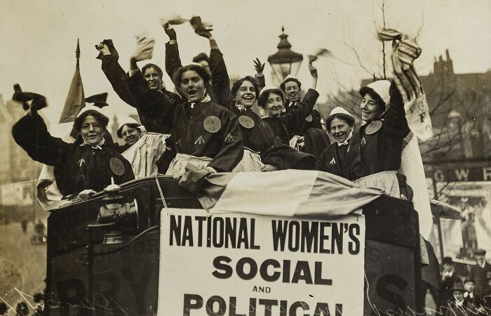 45 Powerful Photos Of Women In The 20th Century Suffrage Era
