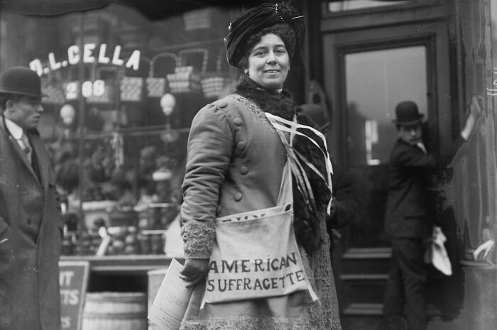 45 Powerful Photos Of Women In The 20th Century Suffrage Era