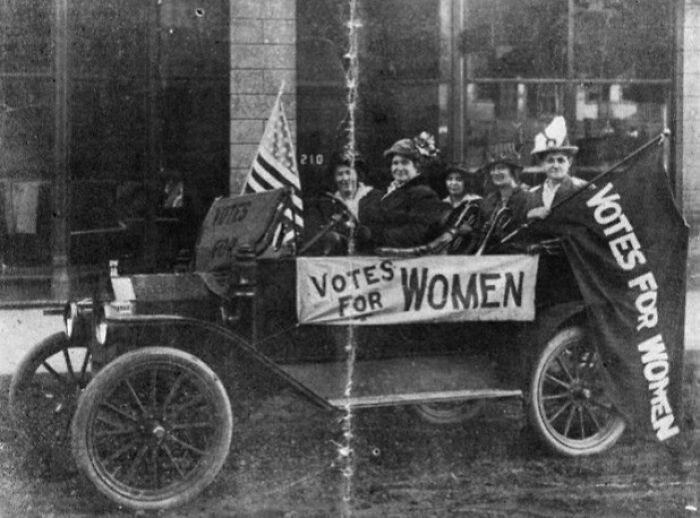 45 Powerful Photos Of Women In The 20th Century Suffrage Era