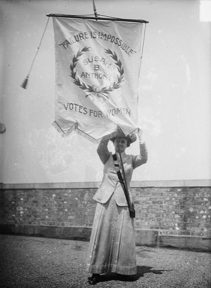 45 Powerful Photos Of Women In The 20th Century Suffrage Era