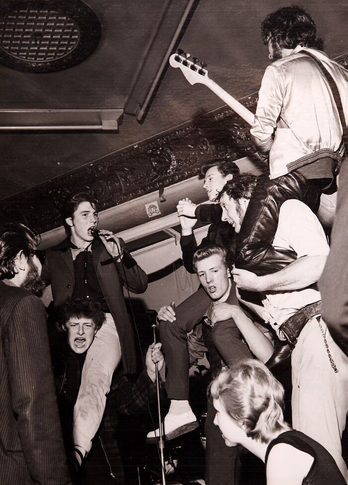 21 Striking Photos From The 20th Century Teddy Boy Era That Will Make You Look Twice