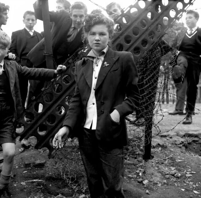 21 Striking Photos From The 20th Century Teddy Boy Era That Will Make You Look Twice