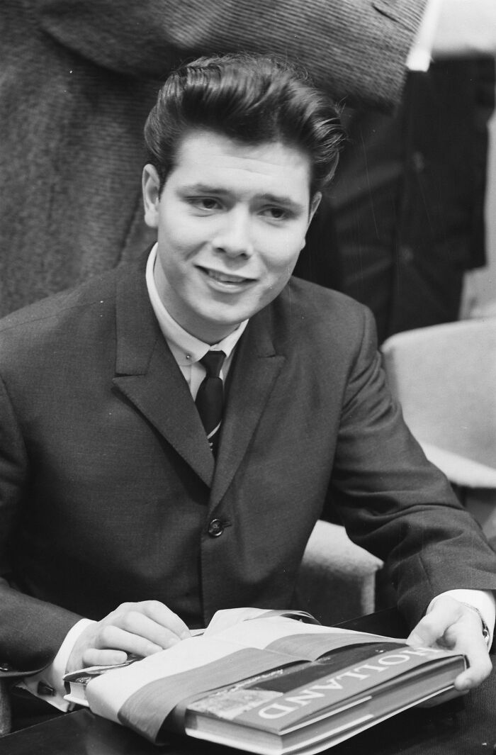 21 Striking Photos From The 20th Century Teddy Boy Era That Will Make You Look Twice