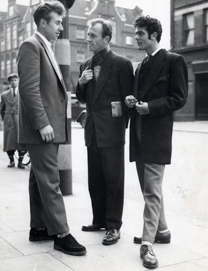 21 Striking Photos From The 20th Century Teddy Boy Era That Will Make You Look Twice