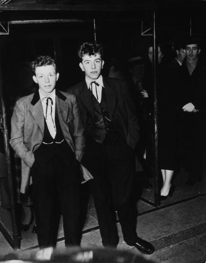 21 Striking Photos From The 20th Century Teddy Boy Era That Will Make You Look Twice
