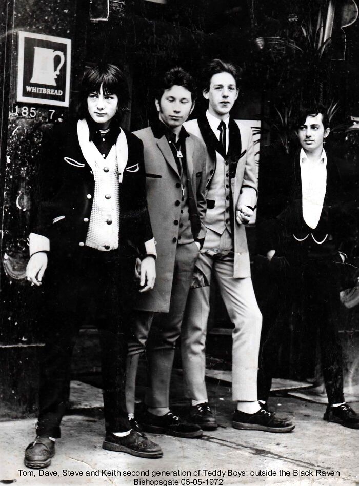 21 Striking Photos From The 20th Century Teddy Boy Era That Will Make You Look Twice