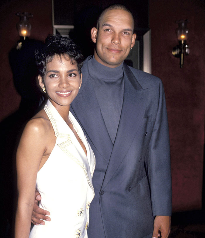 Halle Berry’s Ex-Husband Said He Left Her Over Traditional Values, People Are Ruthless With Him