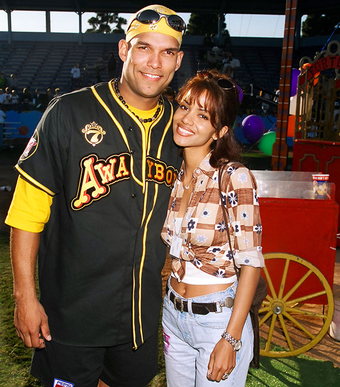 Halle Berry’s Ex-Husband Said He Left Her Over Traditional Values, People Are Ruthless With Him