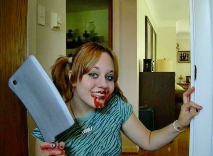 93 Pics From People’s &#8220;Regrettable Past&#8221; That They Can’t Help But Cringe At Now (New Pics)