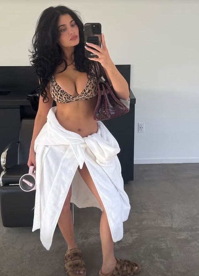 Amid Breakup Rumors, Kylie Jenner Rocks Risqué Outfit On Night Out Without Timothée Chalamet