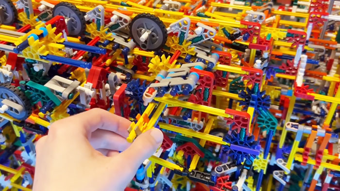 Internet Goes Wild After Man Builds Fully Functional 8-Bit Computer Entirely Out Of K’Nex