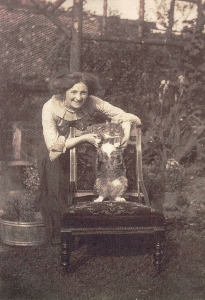 80 Fascinating Historical Images That Tell Stories Beyond Textbooks (New Pics)