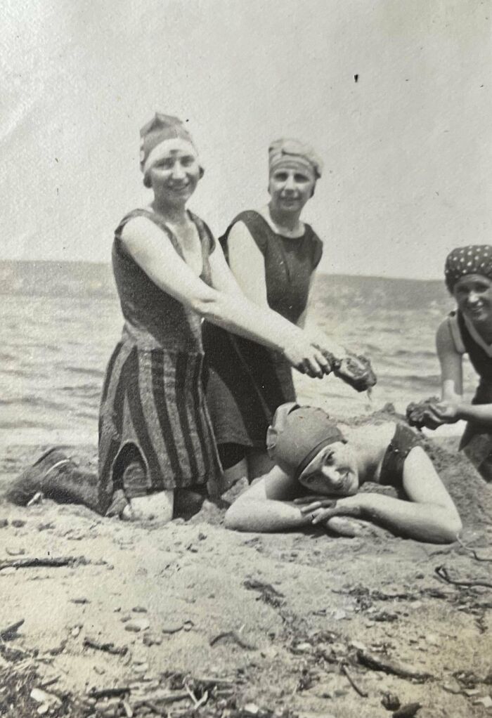80 Fascinating Historical Images That Tell Stories Beyond Textbooks (New Pics)