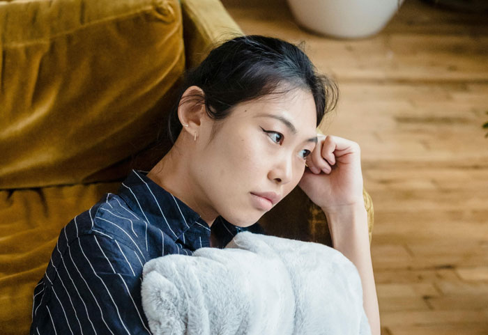 Wedding Night Turns Awkward As Bride’s Mom Insists On Staying Next Door To The Honeymoon Suite
