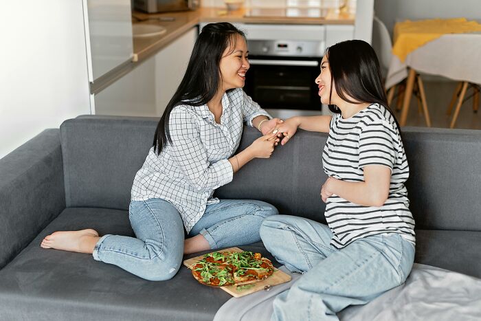 From Harsh To Hilarious, 30 People Online Open Up About Their Favorite Ways To Avoid Babysitting