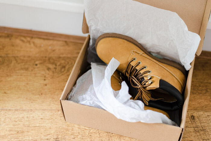 &#8220;Mailed Their Shoe&#8221;: 31 Unhinged Tricks People Have Used Hoping It Would Get Them A Job