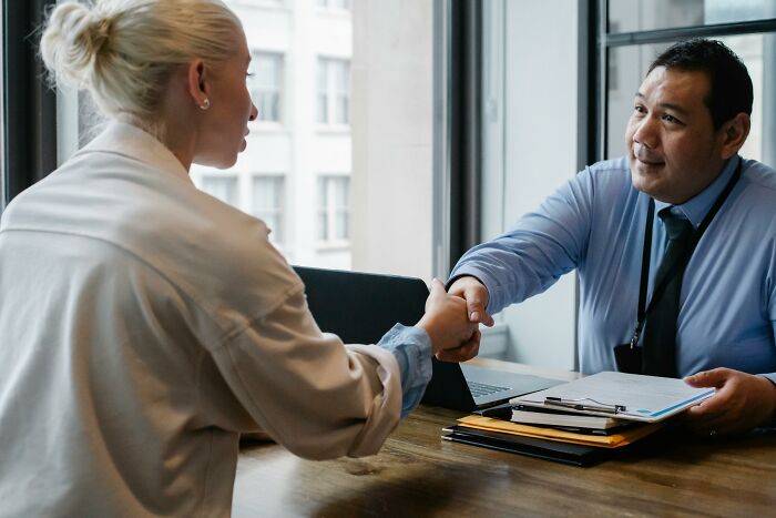 &#8220;Mailed Their Shoe&#8221;: 31 Unhinged Tricks People Have Used Hoping It Would Get Them A Job